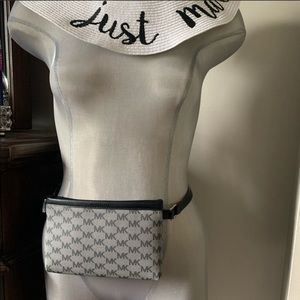 Michael kors waist bag